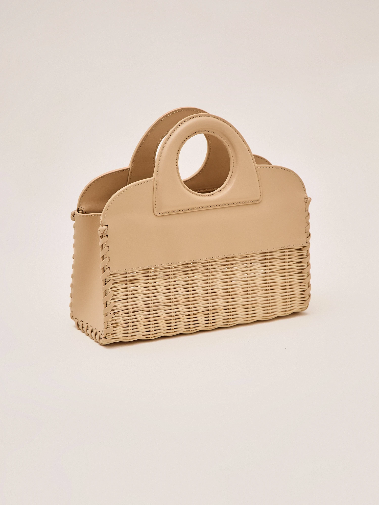 Bianca 2 Bianca - Image 2