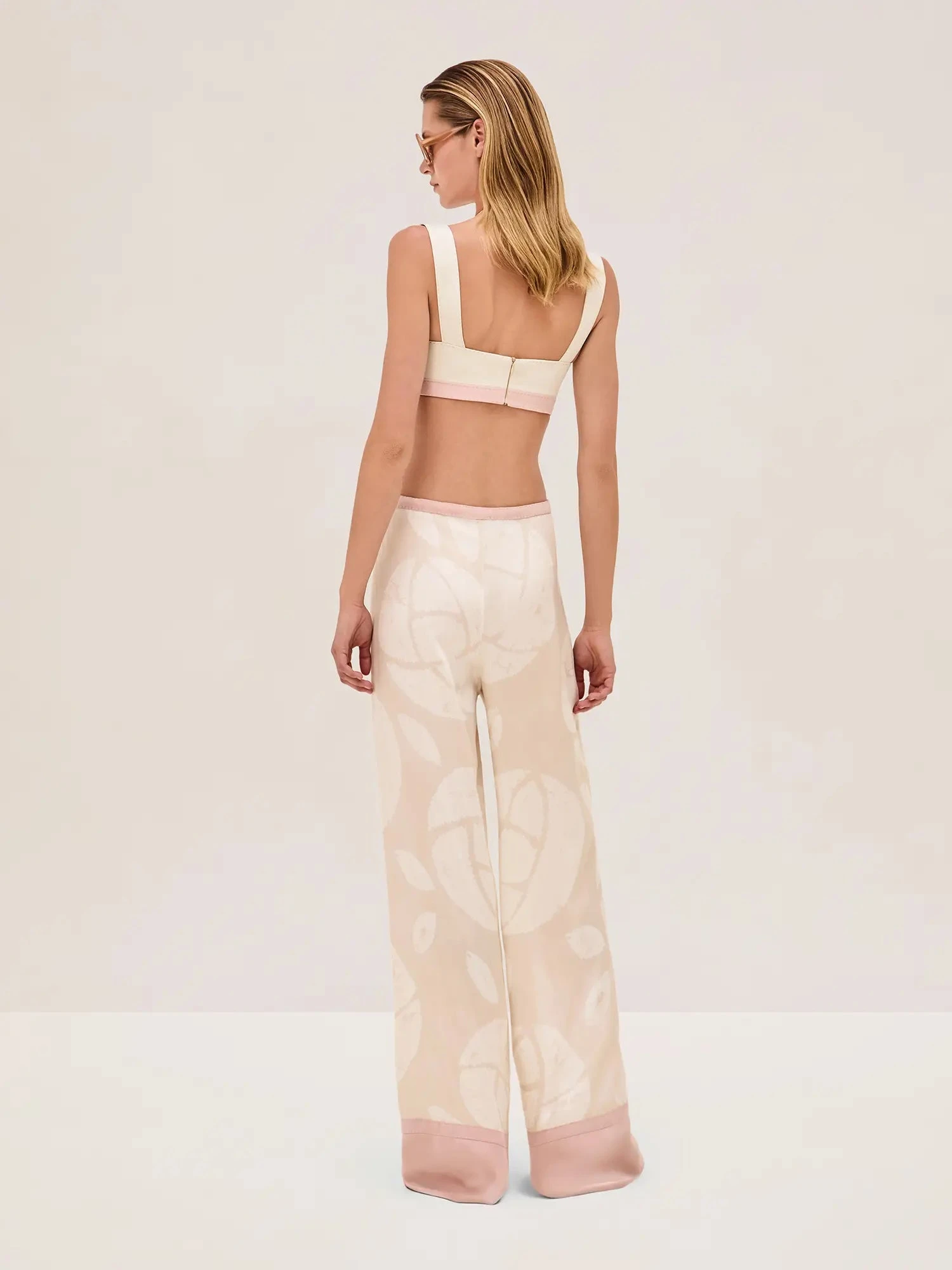 West Top 3 West Top - Image 3